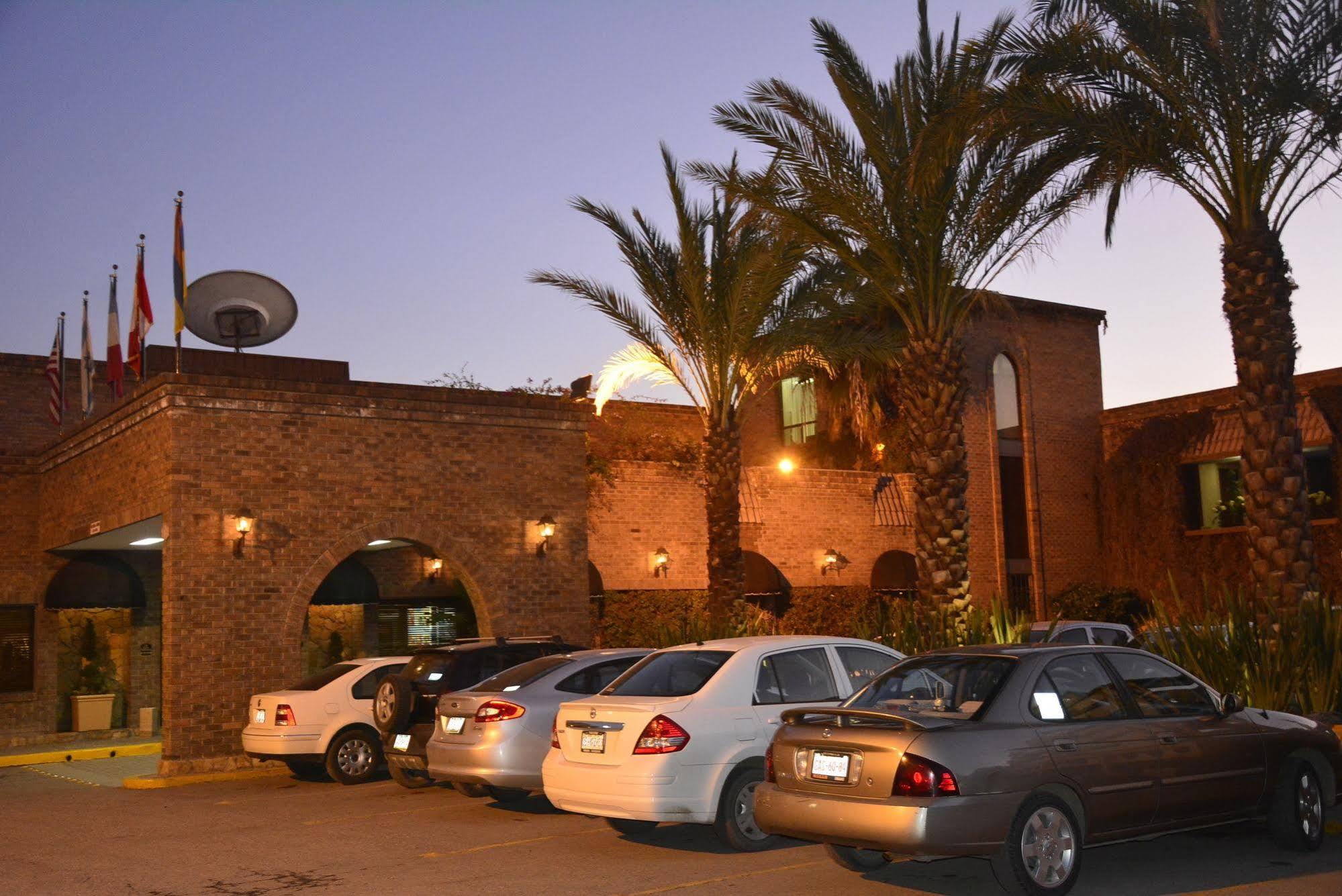 Best Western Posada Del Rio Gómez Palacio Kültér fotó